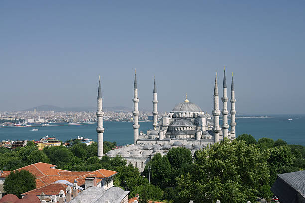 istock Blue Mosque and Bosphorus, Istanbul, Turkey 182457846