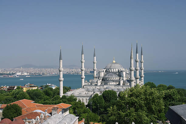 Mesquita Azul e o Bósforo, Istambul, Turquia - foto de acervo