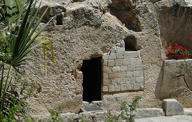 istock Jerusalem's Jesus Holy Tomb 182458646