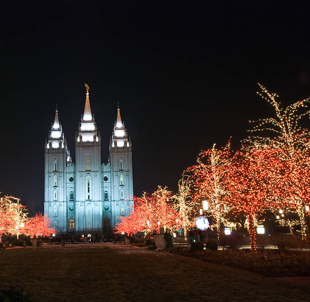 istock LDS Temple in Salt Lake City 182459340