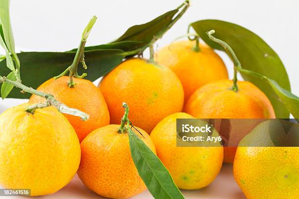 Mandarino Agrumi - Fotografie stock e altre immagini di Agrume - Agrume, Arancia, Arancione