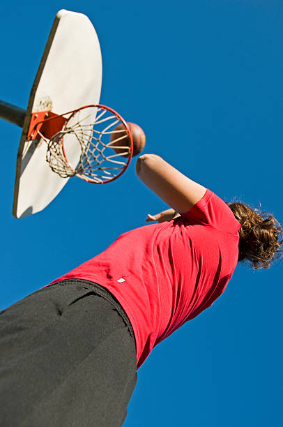 istock Young woman making a basket 182462585