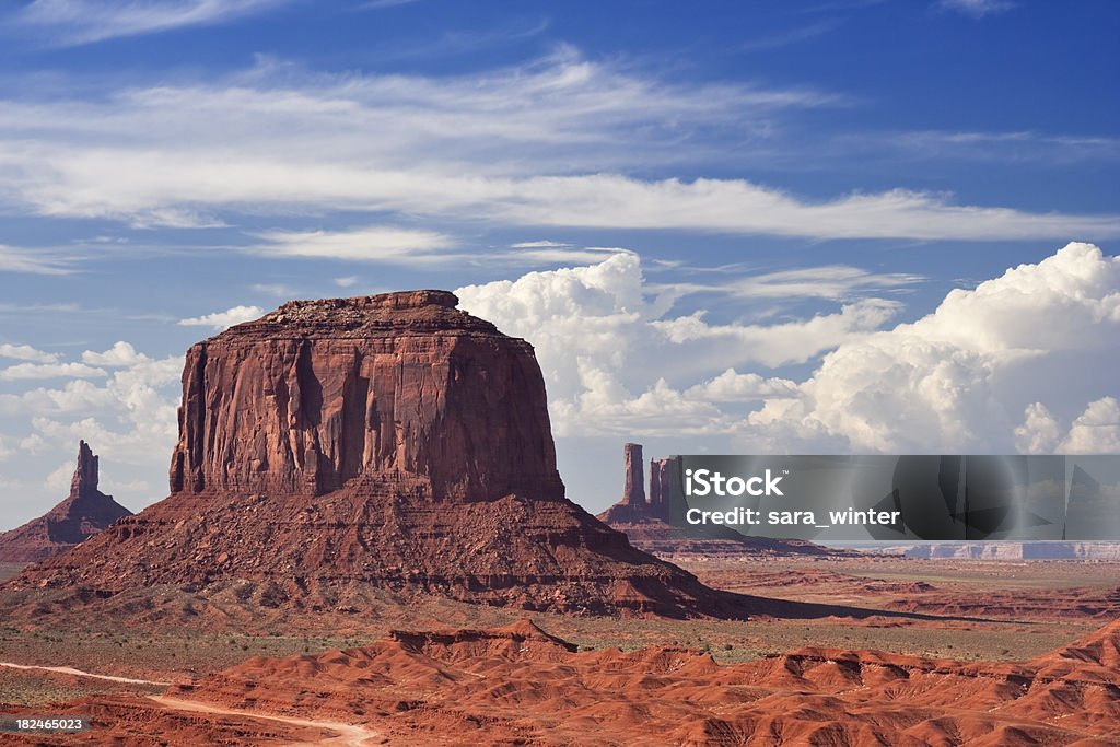 Vale Monument no Arizona, EUA num dia soalheiro - Royalty-free Ao Ar Livre Foto de stock