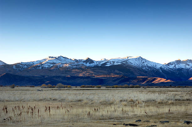 istock Eastern Sierra Nevada at Sunrise 182465182