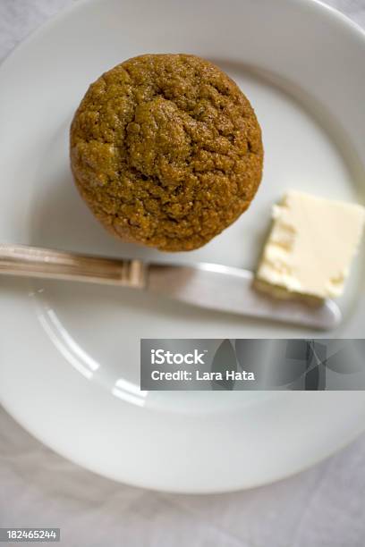 Muffin De Trigo Integral De Abóbora - Fotografias de stock e mais imagens de Muffin - Muffin, Abóbora, Alimentação Saudável