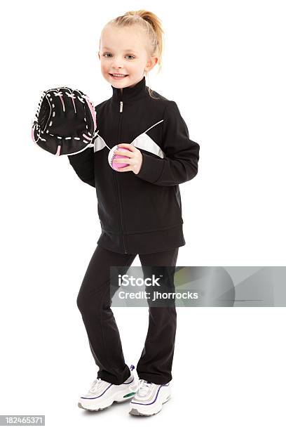 Blonde Kleine Mädchen Mit Baseball Und Handschuh Stockfoto und mehr Bilder von Kind - Kind, Trainingsanzug, Baseballhandschuh