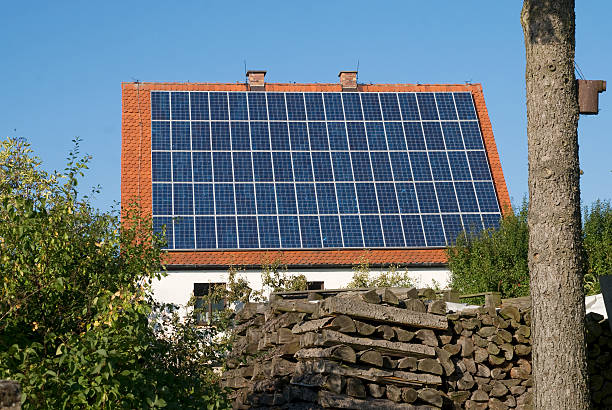 solar-house sustentável casa - alternative engery - fotografias e filmes do acervo