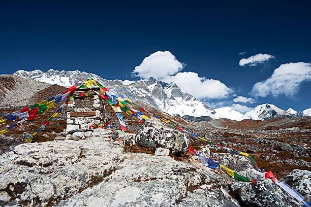 istock Lhotse south face heroes - memorials 182466545