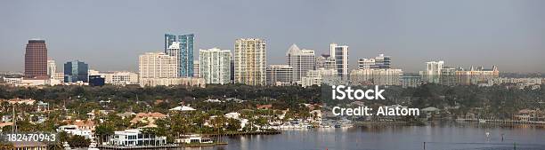 Panorama De La Ciudad De Fort Lauderdale Foto de stock y más banco de imágenes de Fort Lauderdale - Fort Lauderdale, Agua, Aire libre