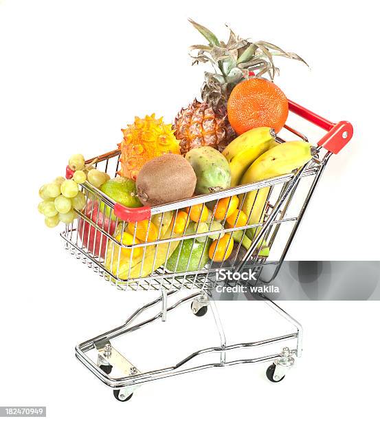 Frescos Frutas Exóticas Em Carrinho De Compras - Fotografias de stock e mais imagens de Abstrato - Abstrato, Acessível, Acordo