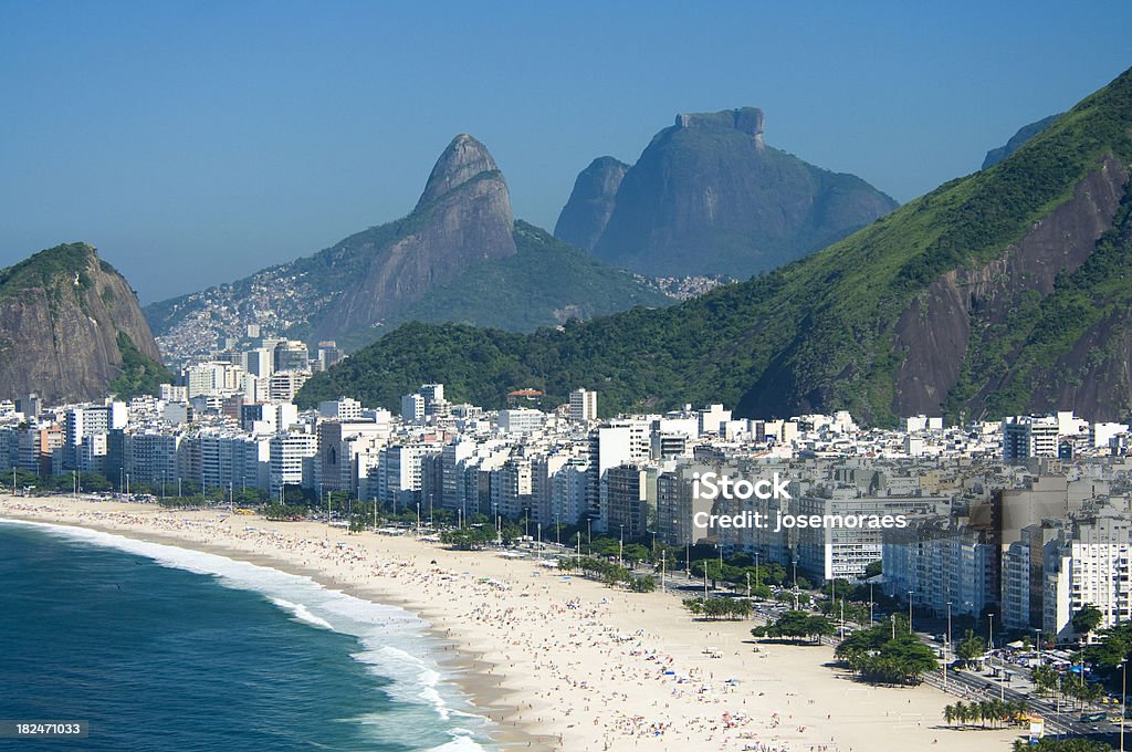 Spiaggia di Copacabana - Foto stock royalty-free di Rio de Janeiro