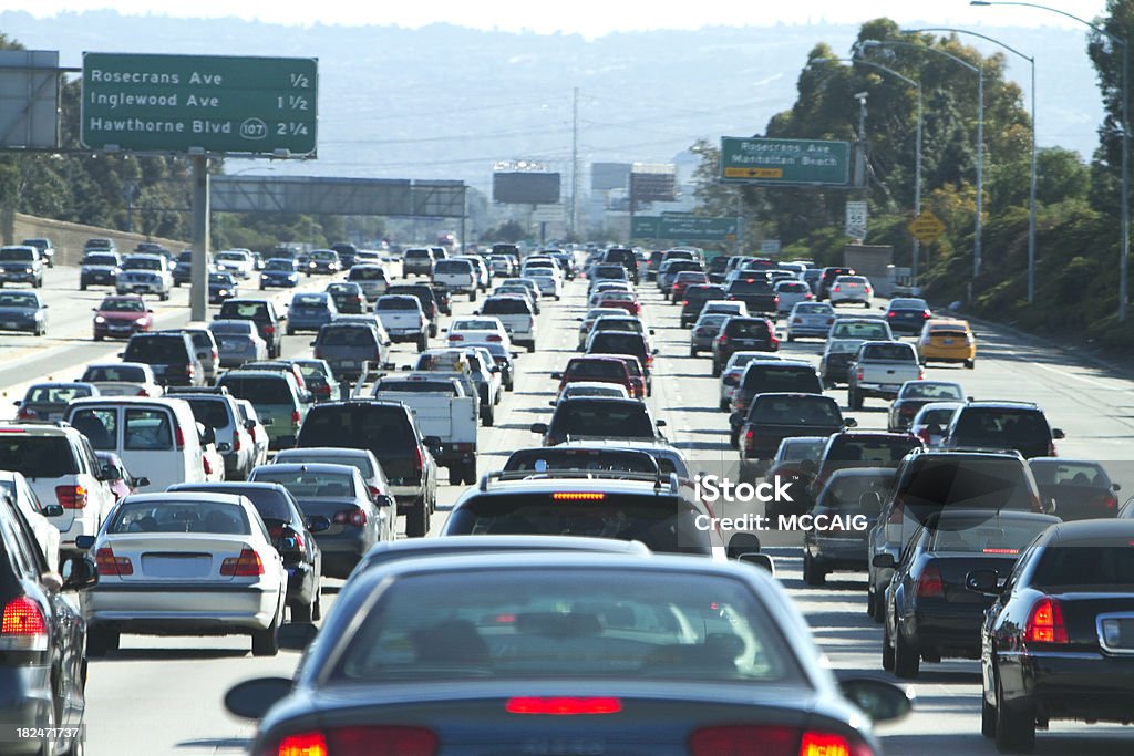 지동차 교통 체증으로 인해 로스앤젤레스, 캘리포니아 - 로열티 프리 교통 스톡 사진