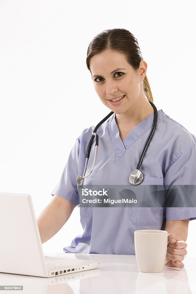 Doctora con capacidad para computadora portátil - Foto de stock de 25-29 años libre de derechos