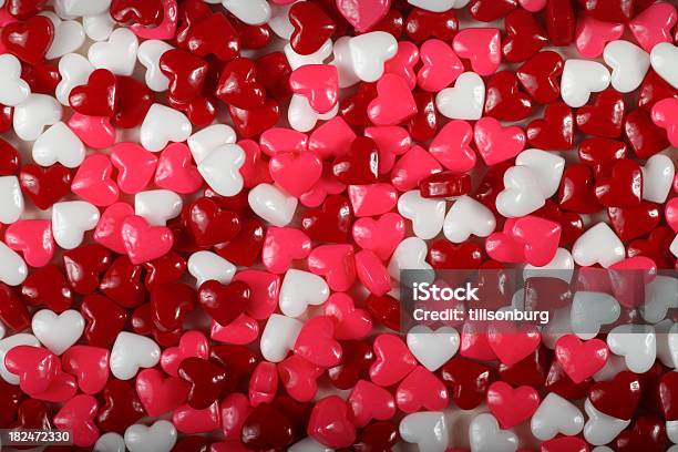 Caramelle Cuori Sfondo - Fotografie stock e altre immagini di Amore - Amore, Bianco, Composizione orizzontale