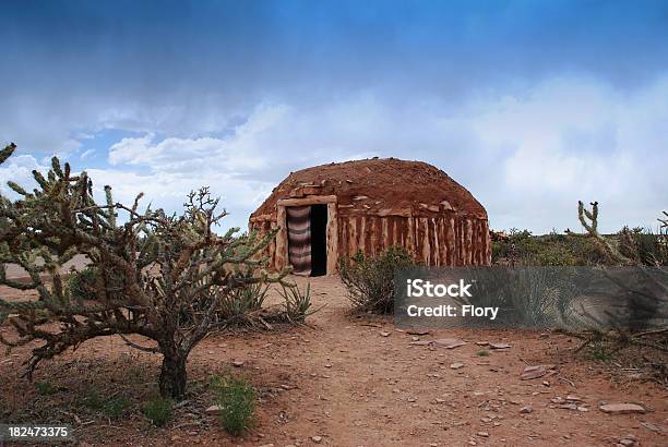 Tenda De Índio Americano - Fotografias de stock e mais imagens de Tenda de Índio Norte-americano - Tenda de Índio Norte-americano, Cultura Apache, Edifício residencial