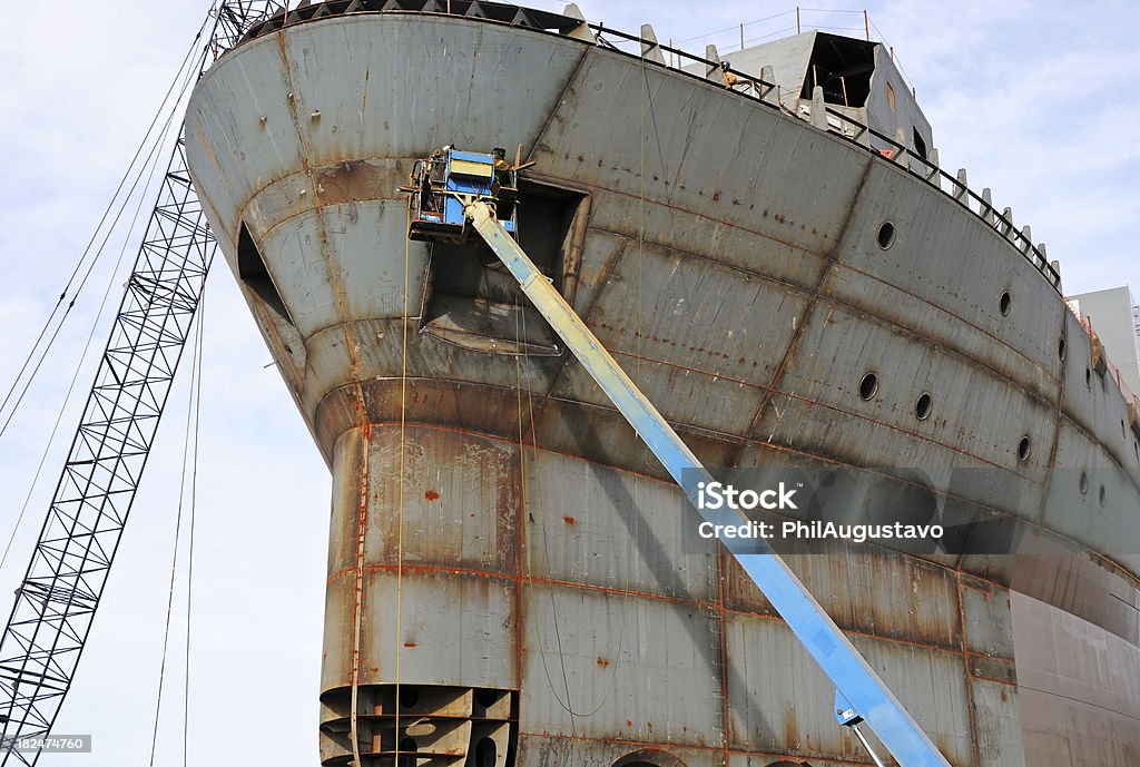 Schweißer in shipyard - Lizenzfrei Schweißen Stock-Foto