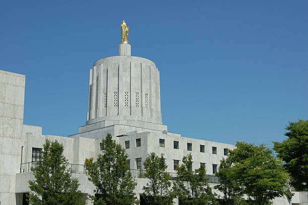 Rückseite des Oregon-Capitol – Foto