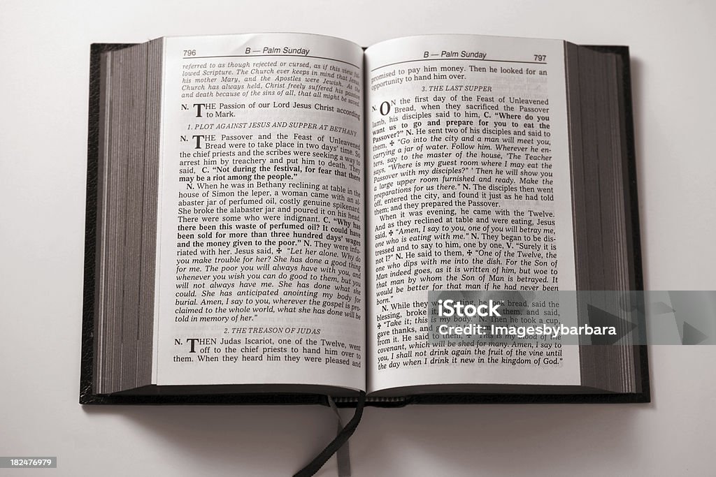 Bible - Photo de Bible libre de droits