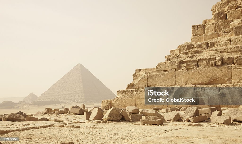 Malerische Aussicht auf die alte ägyptische Pyramide - Lizenzfrei Pyramide - Bauwerk Stock-Foto