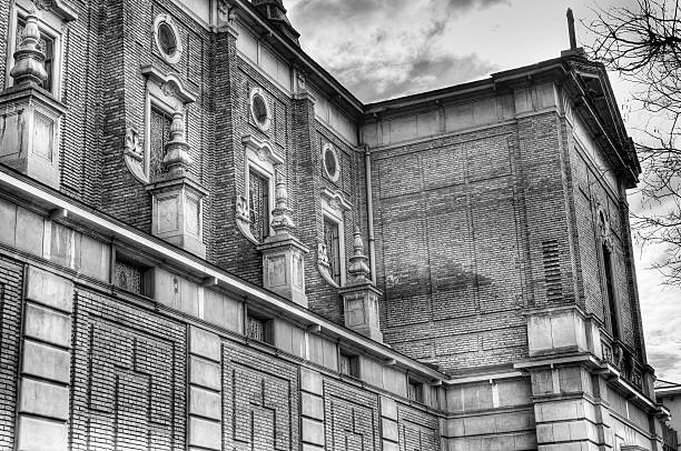 istock Lateral vision of an old church. B&W 182478074
