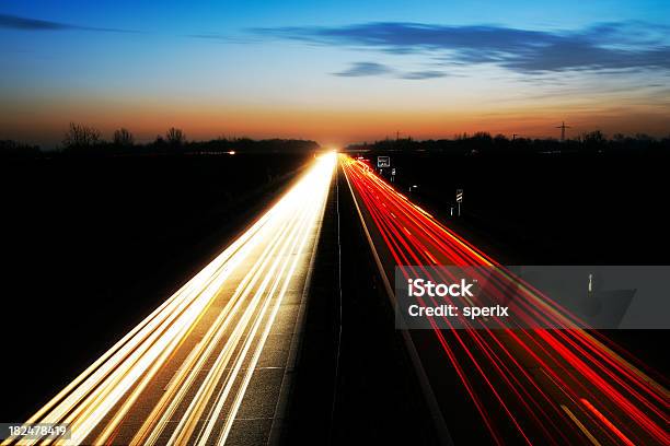 La Noche Highway Foto de stock y más banco de imágenes de Abstracto - Abstracto, Actividad, Autobahn