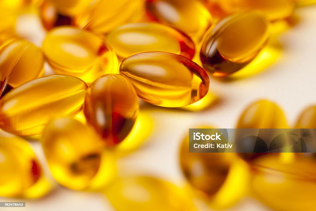 Capsule di vitamina - Foto stock royalty-free di Alimentazione sana
