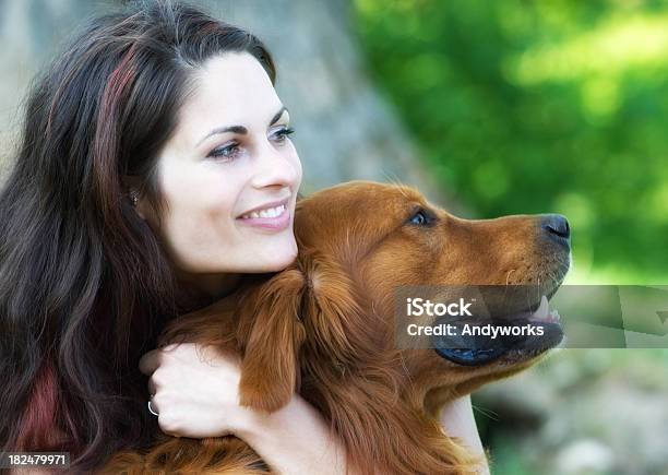 Freunde Stockfoto und mehr Bilder von Attraktive Frau - Attraktive Frau, Braun, Einzelnes Tier