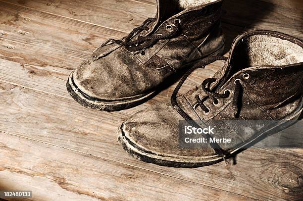늙음 신발도 0명에 대한 스톡 사진 및 기타 이미지 - 0명, 갈색, 골동품