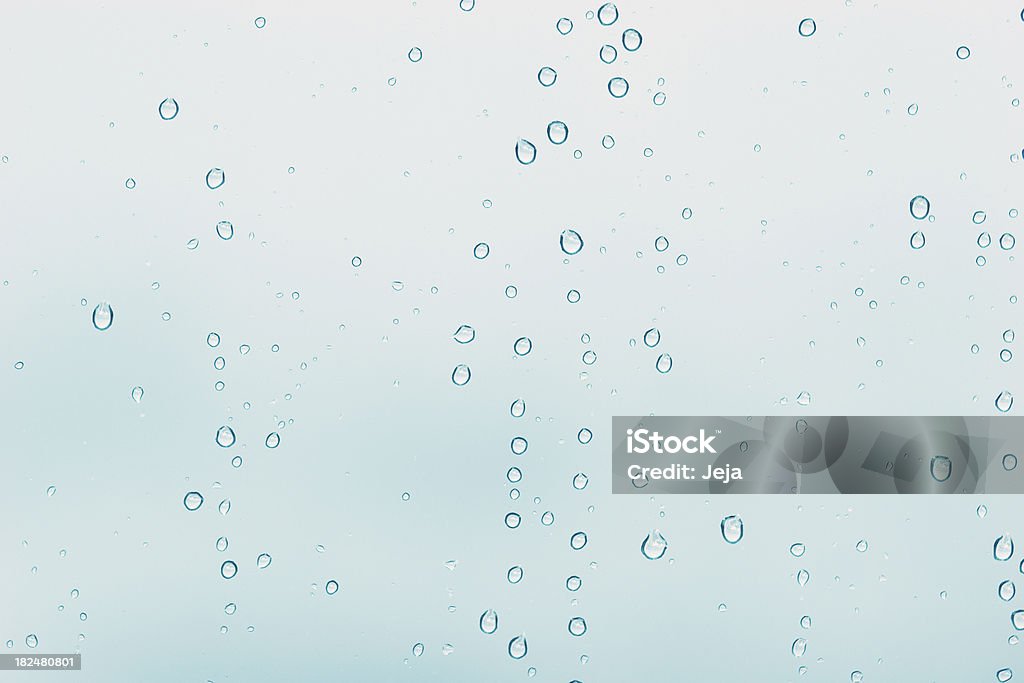 Gotas de lluvia - Foto de stock de Agua libre de derechos