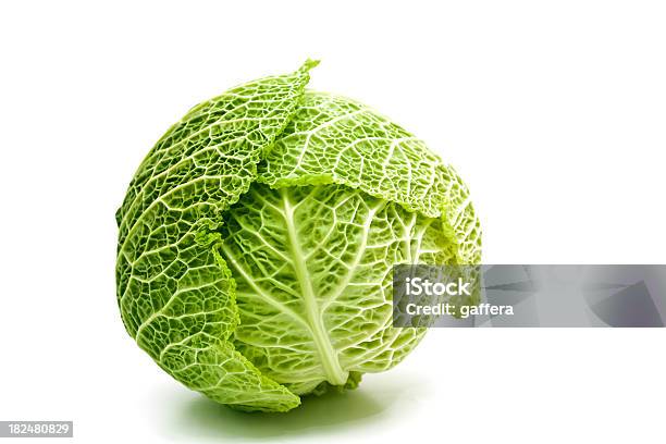 Savoy Cabbage Stockfoto und mehr Bilder von Blattgemüse - Blattgemüse, Einzelner Gegenstand, Extreme Nahaufnahme