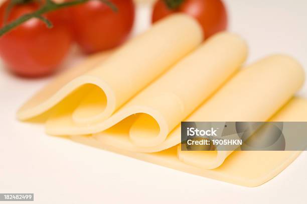Сыр — стоковые фотографии и другие картинки Без людей - Без людей, Белый фон, Вегетарианское питание