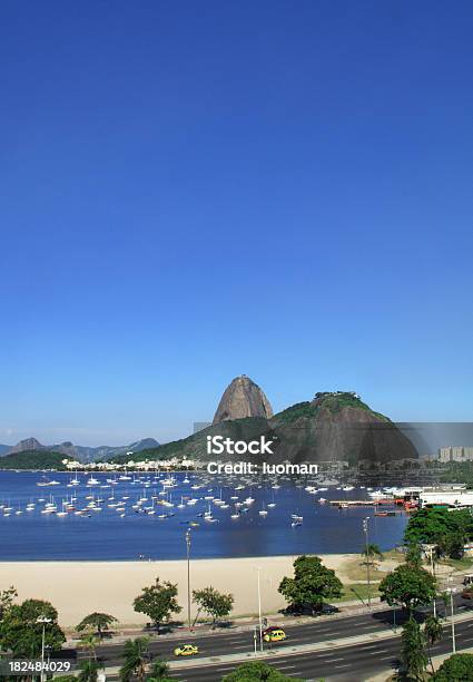 Sugarloaf En Rio De Janeiro Foto de stock y más banco de imágenes de Agua - Agua, Aire libre, Avenida