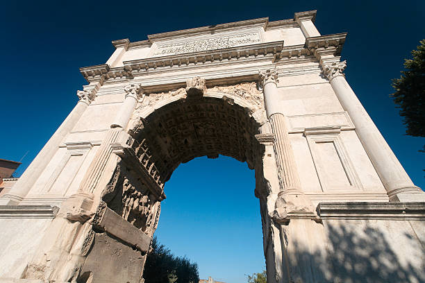 istock Arch of Titus 182487151