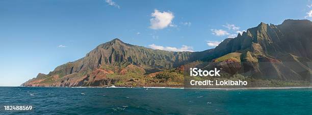 Foto de A Costa De Na Pali Panorâmica e mais fotos de stock de Cordilheira - Cordilheira, Exterior, Fotografia - Imagem