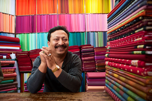 Colorful fabrics for sale, Asiahttp://bem.2be.pl/IS/nepal_380.jpg
