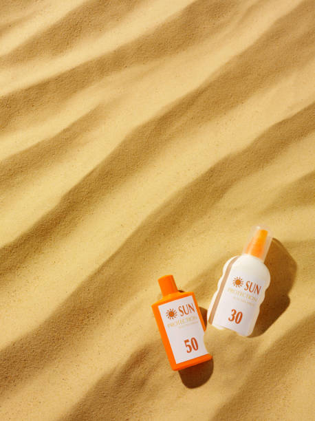 istock Sun Cream on the Beach 182489789