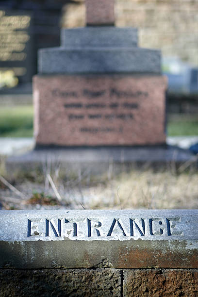 istock Grave with entrance marked on the kerb 182489947