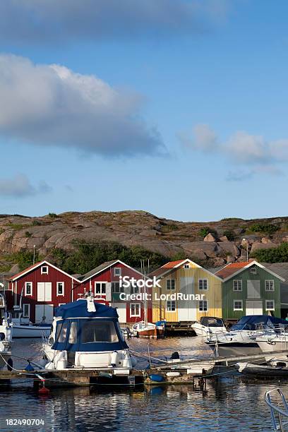 Boote In Smögen Stockfoto und mehr Bilder von Schweden - Schweden, Westen, Außenaufnahme von Gebäuden
