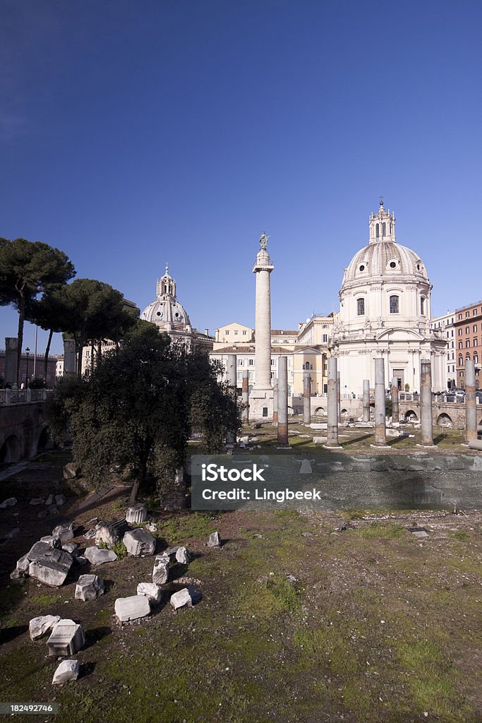 トライアヌスのフォーラムで、古代ローマ（イタリア） - イタリアのロイヤリティフリーストックフォト