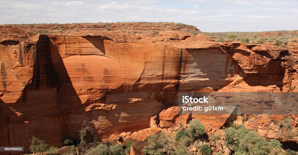 Короли Каньон рок стена - Стоковые фото Watarrka National Park роялти-фри