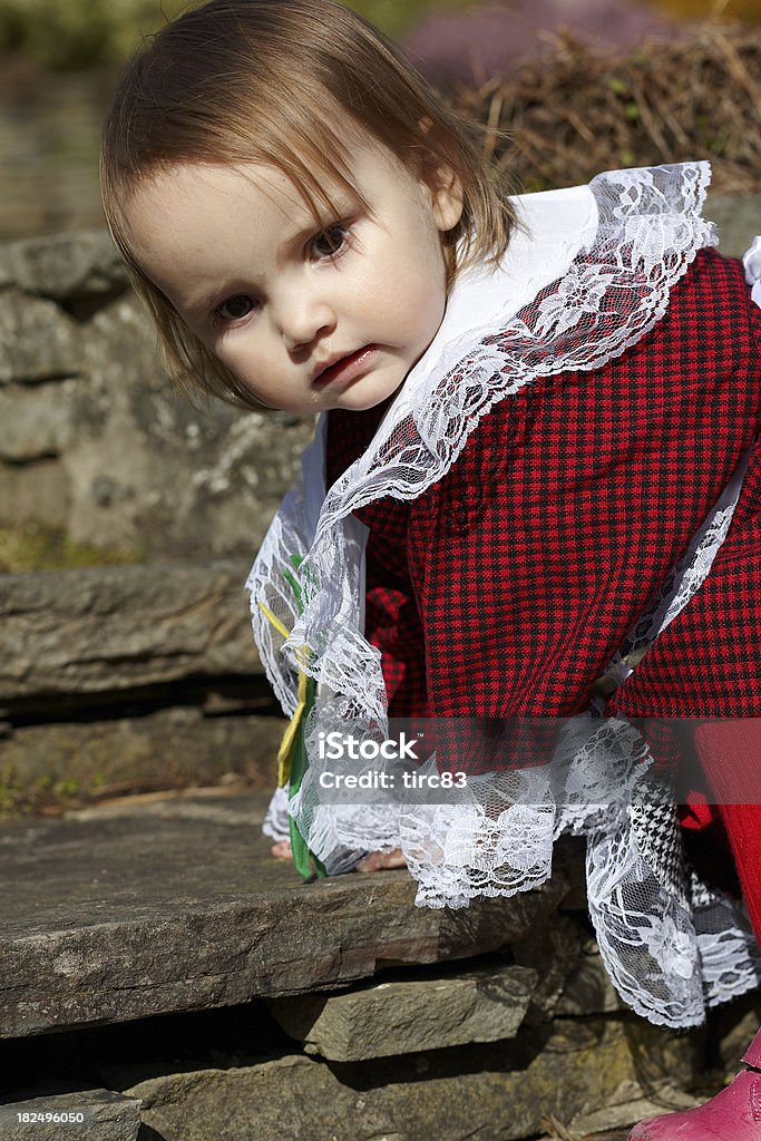 Zwei Jahre altes Mädchen in traditionellen walisischen Kostüm - Lizenzfrei 2-3 Jahre Stock-Foto