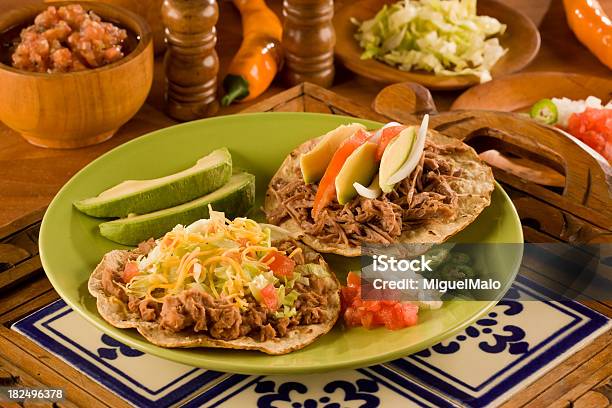 Foto de Tostada e mais fotos de stock de Tostada - Tostada, Condimento - Tempero, Abacate