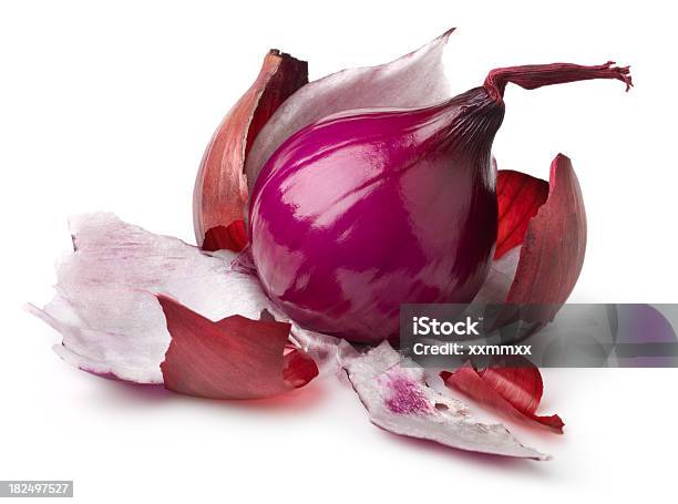 Rote Onion Stockfoto und mehr Bilder von Abnehmen - Abnehmen, Clipping Path, Fotografie