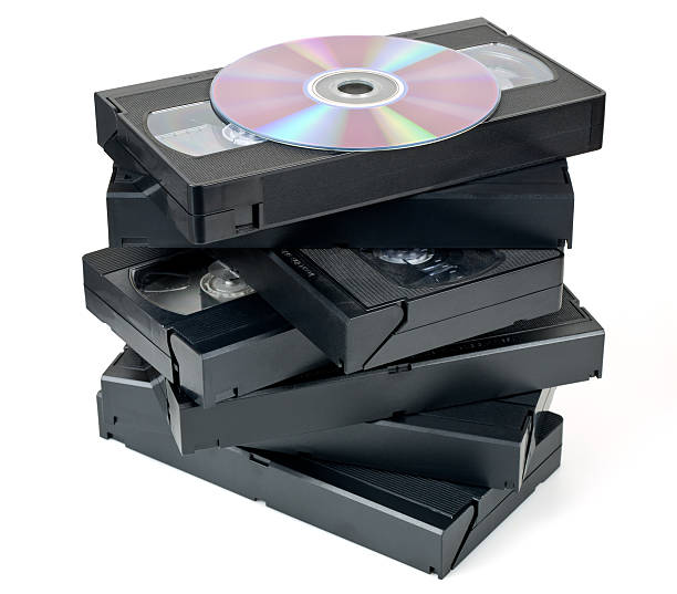 ビデオリール w クリッピングパス - dvd stack cd movie ストックフォトと画像