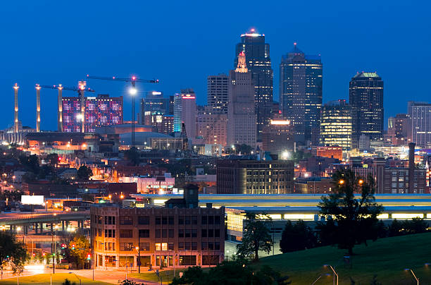 istock Kansas City Skyline at Dusk 182498463