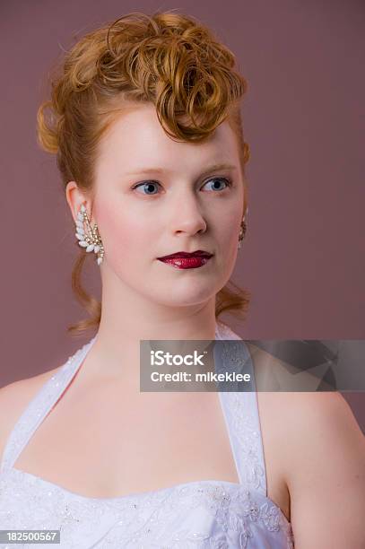 Foto de Retrato Nupcial e mais fotos de stock de Cabelo Ruivo - Cabelo Ruivo, Casamento, Foto de cabeça