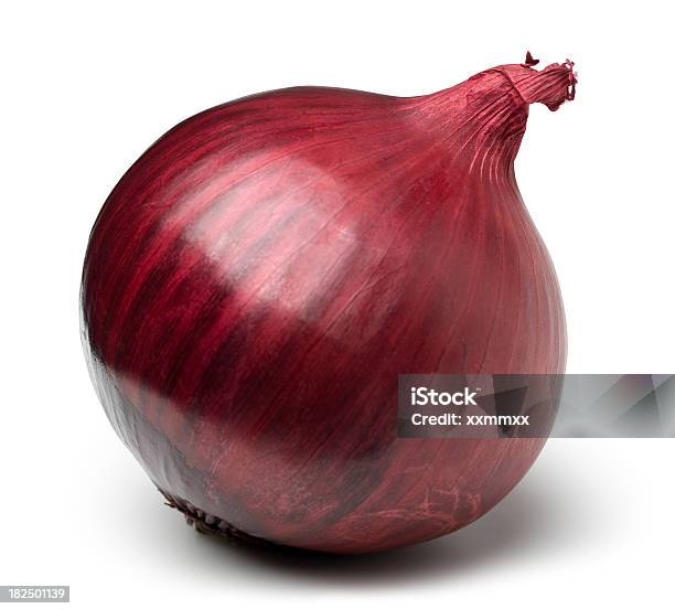 Rote Onion Stockfoto und mehr Bilder von Gemüsezwiebel - Gemüsezwiebel, Freisteller – Neutraler Hintergrund, Abnehmen