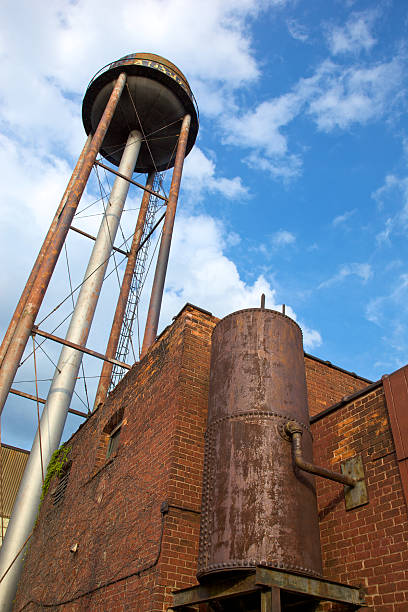 istock Water Tower and Iron Boiler in Downtown Detroit 182501798