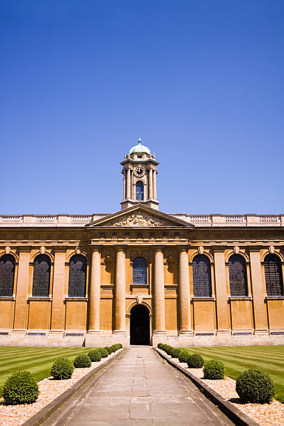 istock Queens College Oxford 182502762