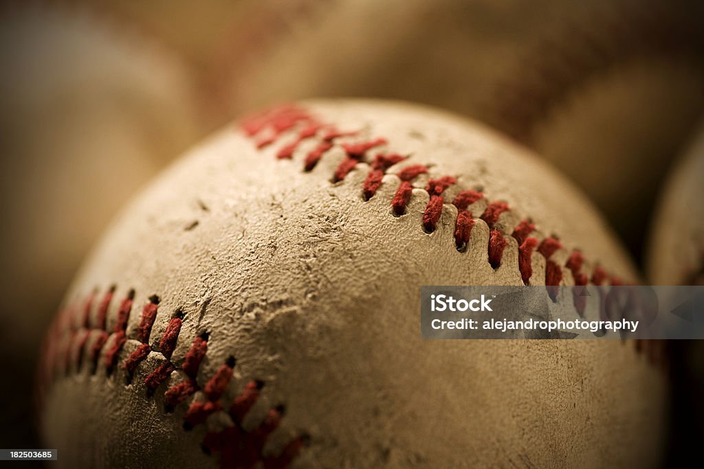 Palla da baseball - Foto stock royalty-free di Allenamento estivo di baseball